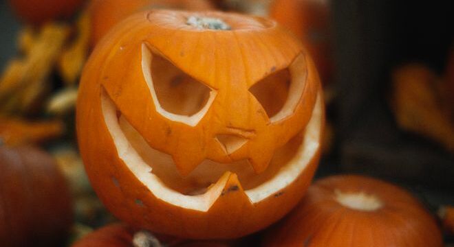 Halloween Kürbisschnitzen in Ottensen